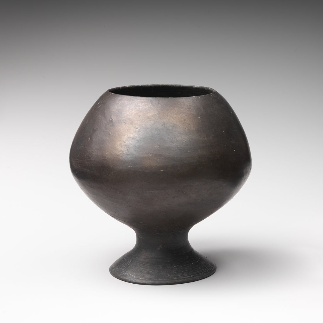 Ancient Iranian ceramic goblet ca. 3365 BCE Metropolitan Museum of Art