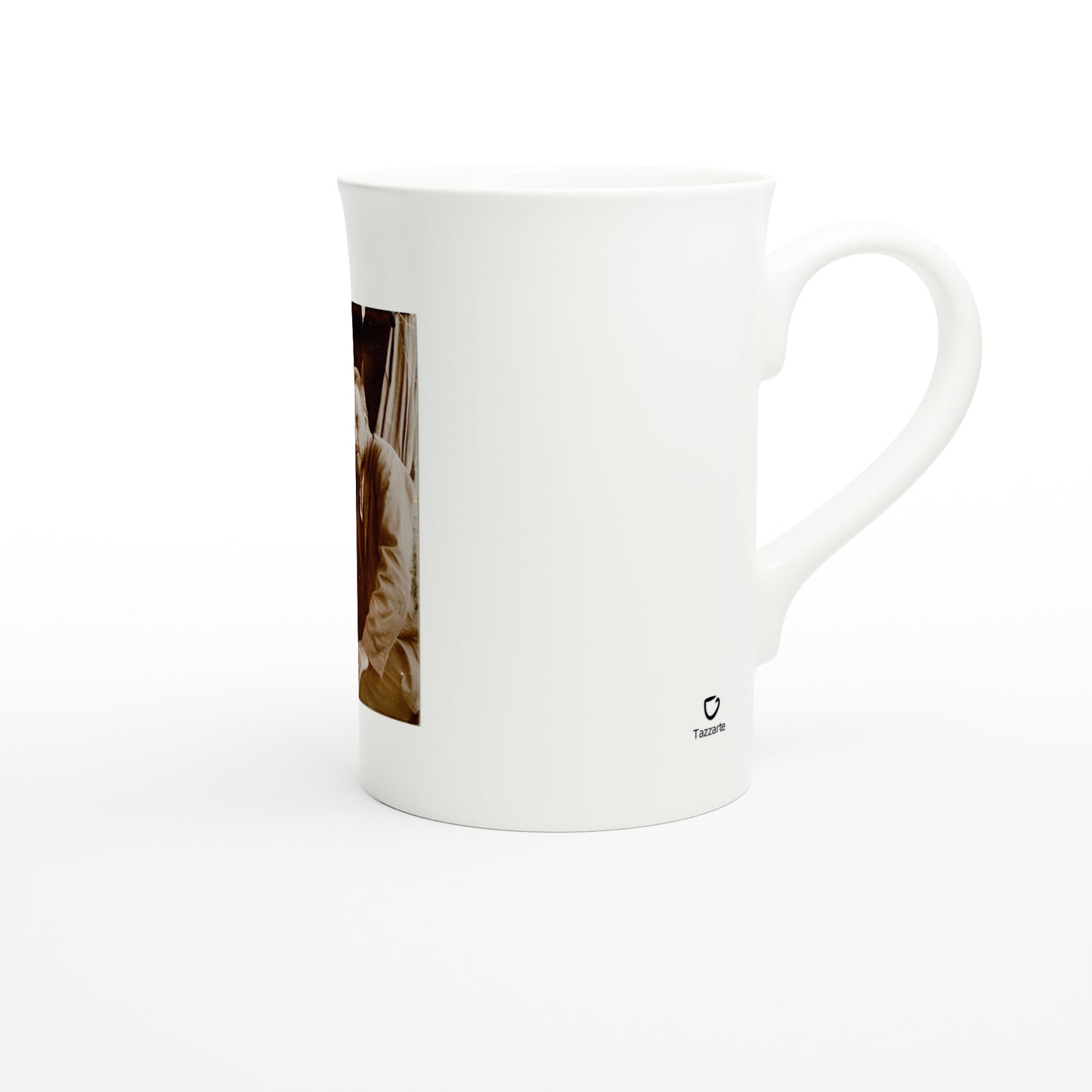 Tazzarte fine porcelain mug, right view with Tazzarte logo beside the handle