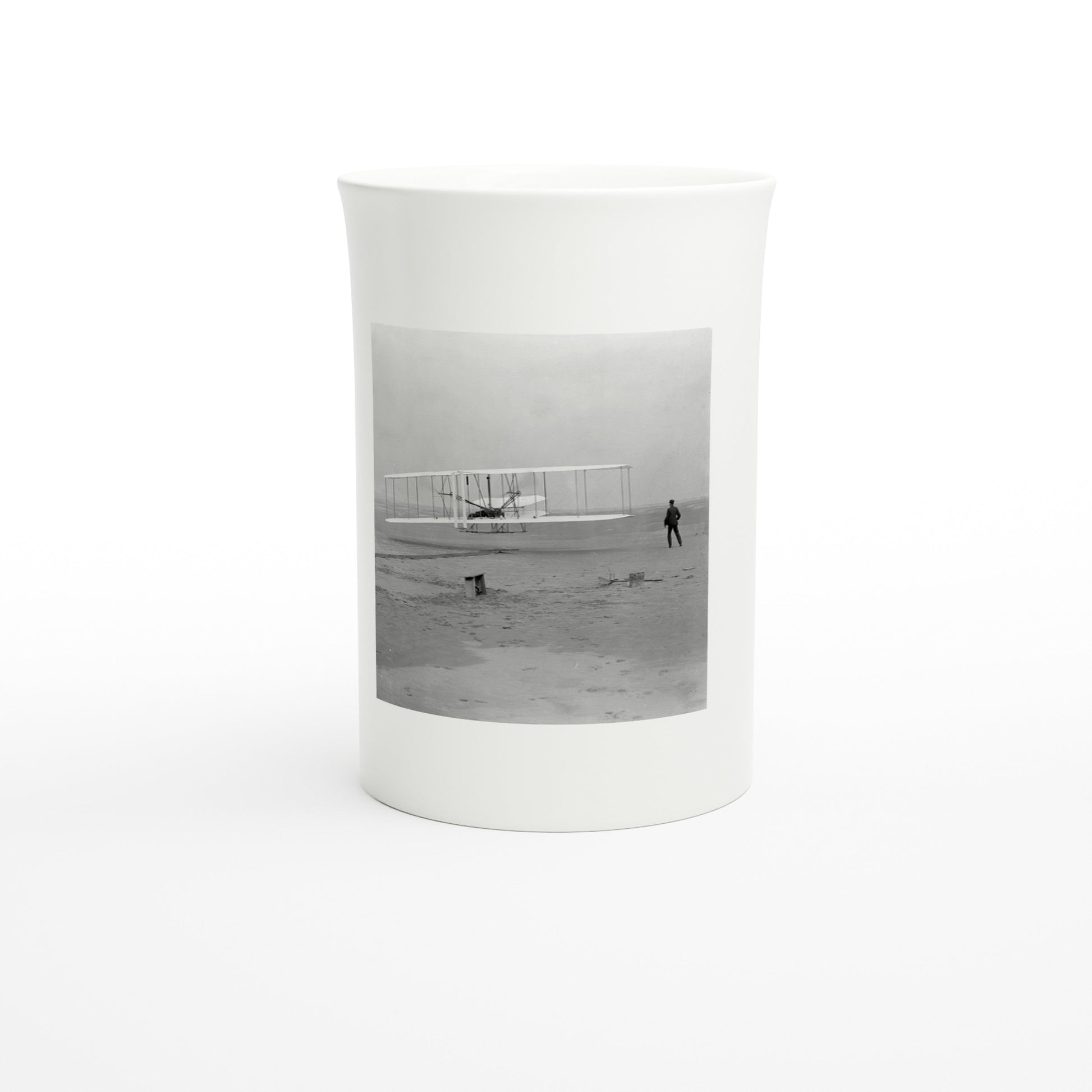 The first flight, Kitty Hawk 1903 – Tazzarte fine porcelain mug, front view