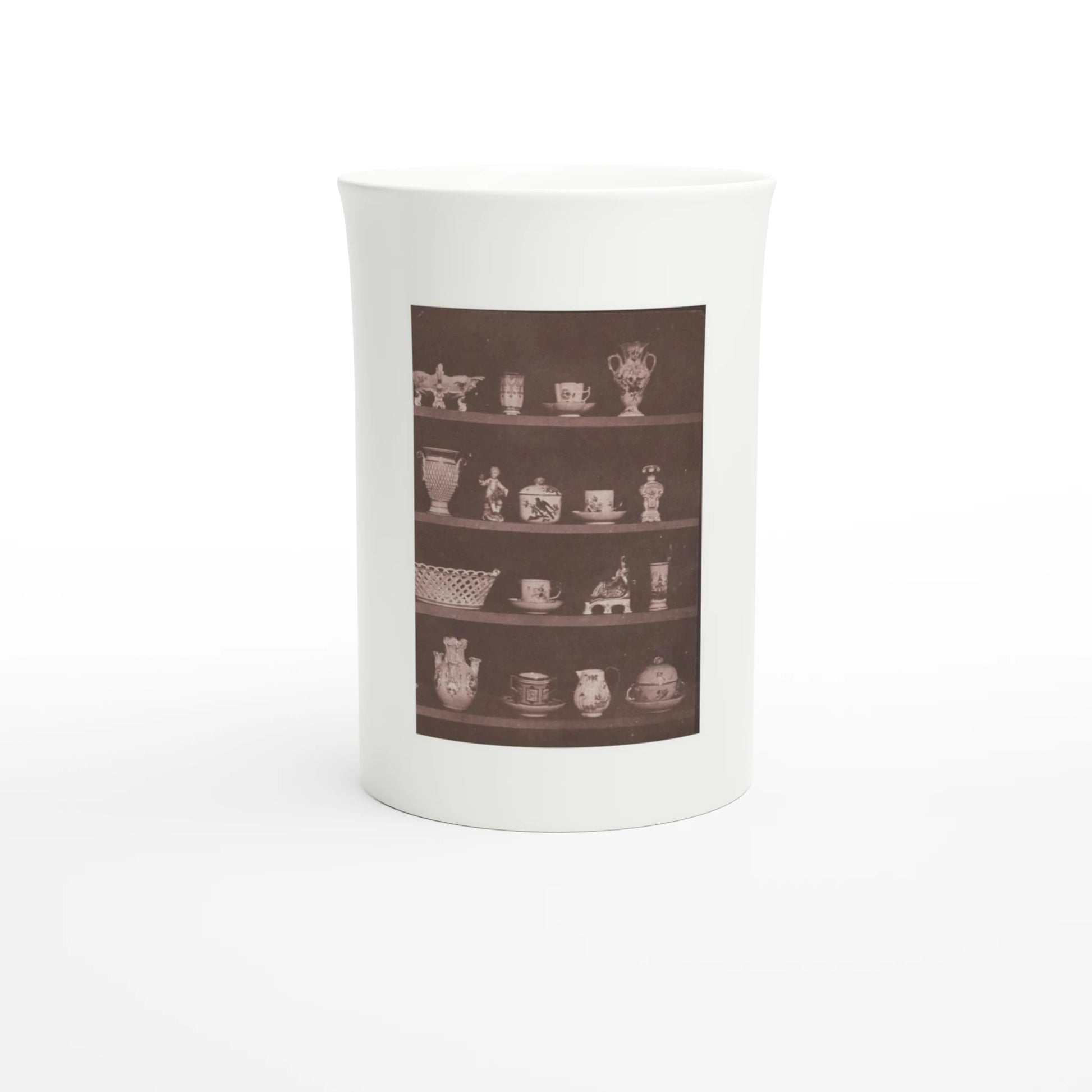 Fox Talbot, Articles of China (detail) 1844 – Tazzarte fine porcelain mug, front view